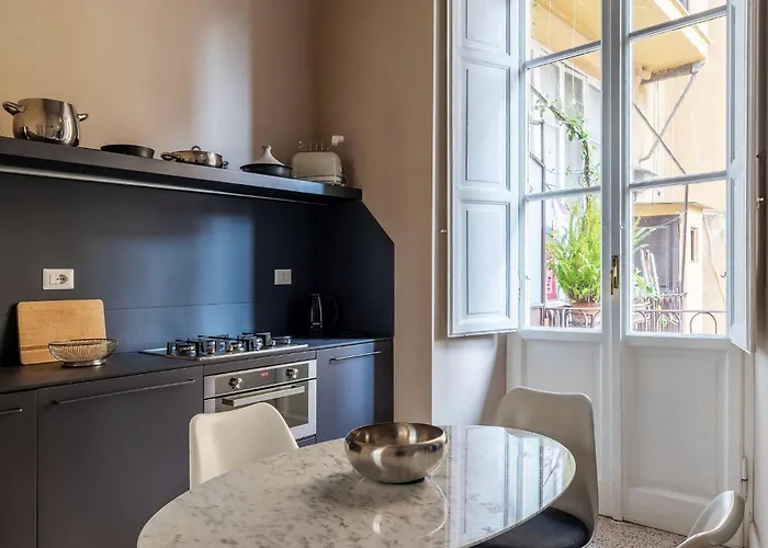 Guesthost - And Modern In Rione Monti * Rzym