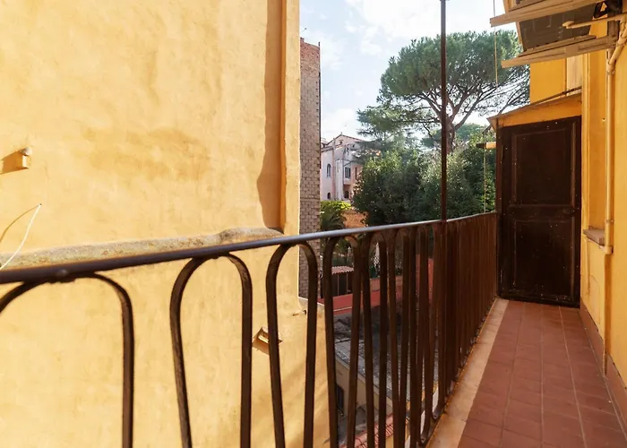 Guesthost - And Modern In Rione Monti Apartament Rzym